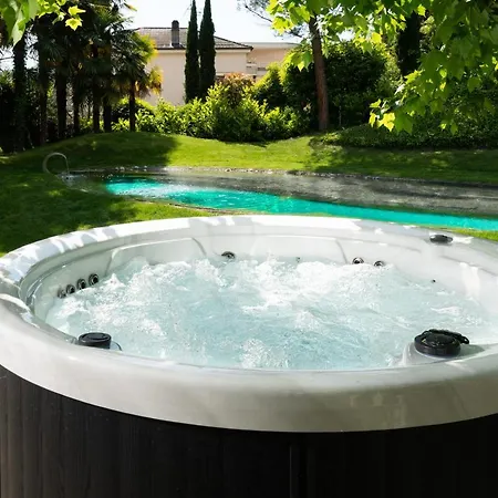 Rotana Garden House With Private Pool - Swiss Montreux