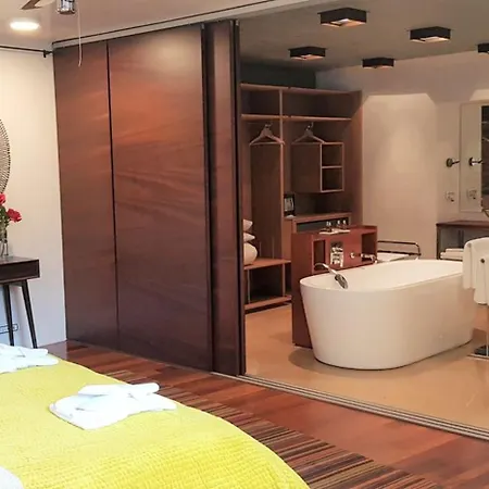 Rotana Garden House With Private Pool - Swiss Βίλα