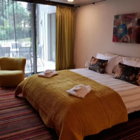 Rotana Garden House With Private Pool - Swiss Βίλα Μοντρέ